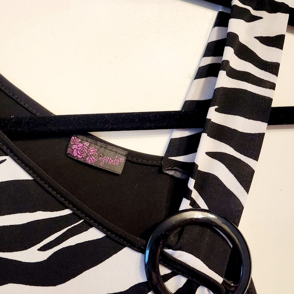 Zebra Print Tank Top - Picture 3 of 5